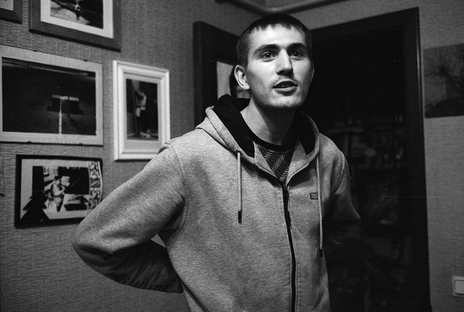 Anya Bocharova (sush). Portfolio. Refugees from Ukraine to Europe, war 24.02.22-. Андрей, Н. Каховка, Украина