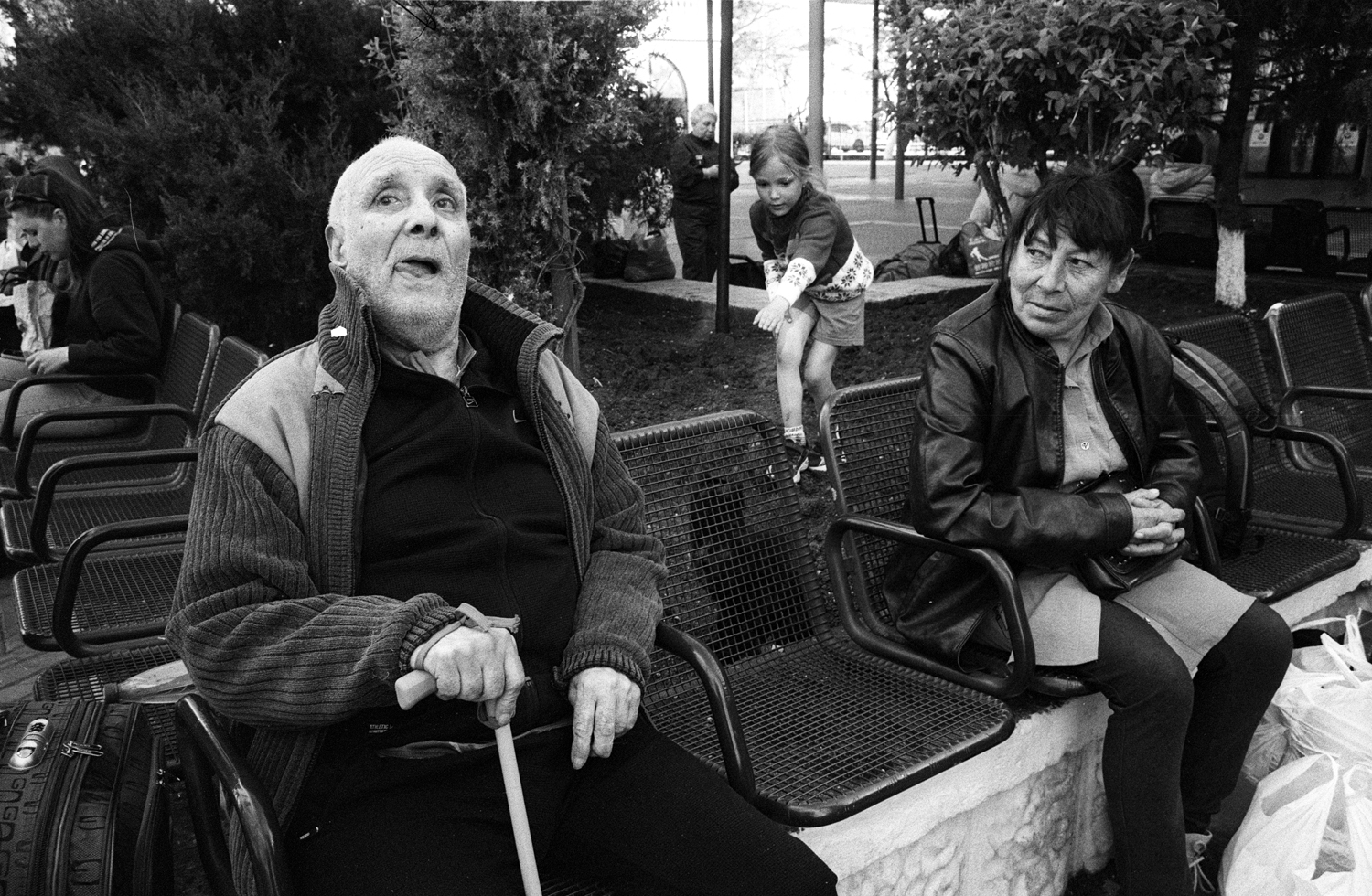 Anya Bocharova (sush). Portfolio. Refugees from Ukraine to Europe, war 24.02.22-. Илья Александрович 1947, Мелитополь, Наташа, 61 год, Новая Маячка, Украина