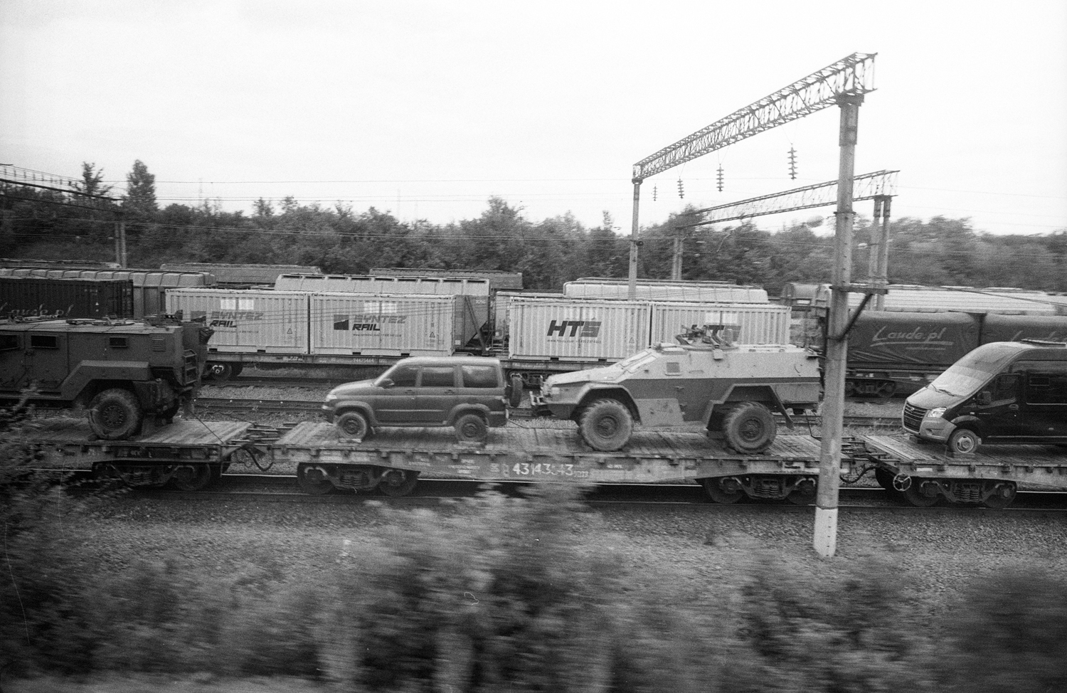 Anya Bocharova (sush). Portfolio. Refugees from Ukraine to Europe, war 24.02.22-. Untitled